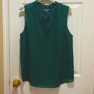 EUC SZ L ModCloth Emerald Green Sheer Polka Dot Bow Tie Sleeveless Blouse